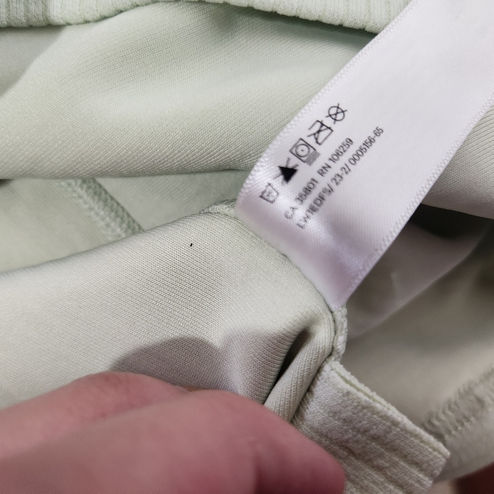 Lululemon Ribbed Softstreme Cropped Tank TopKohlrabi Green Size 12 - Picture 4 of 7